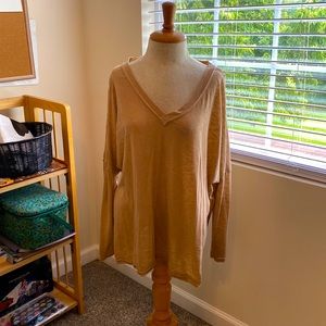 Free People long sleeve Tshirt